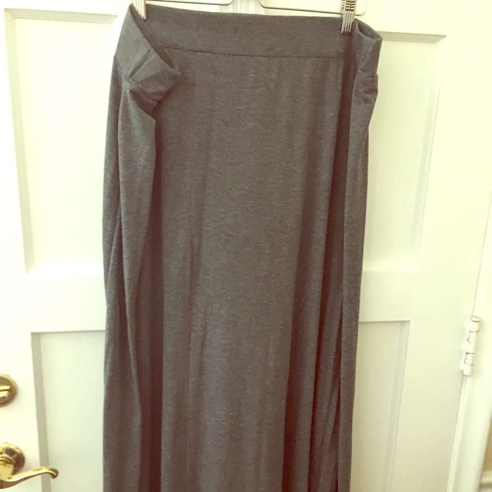Charcoal gray skirt 3X